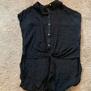 Black crop tank